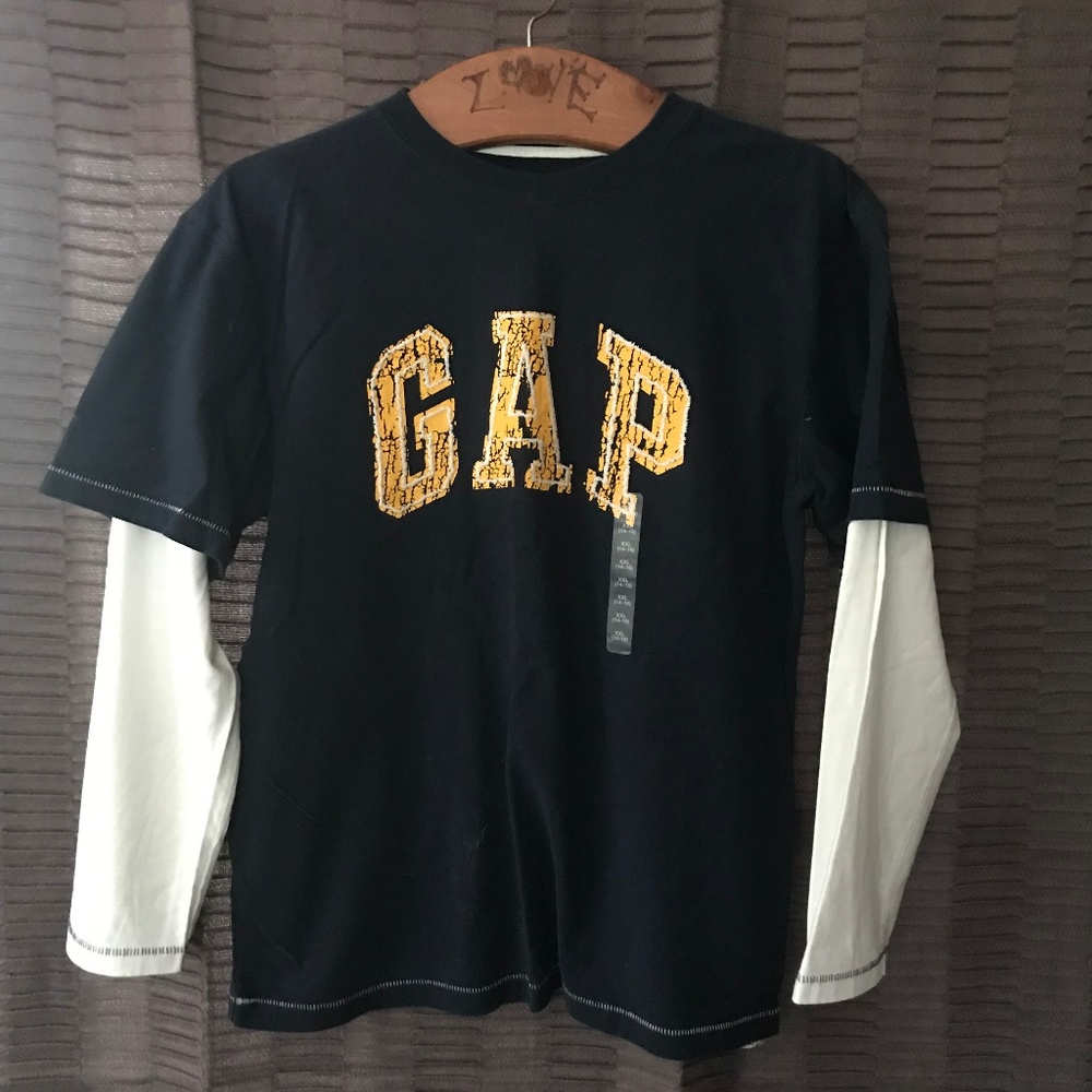 NWT! Gap Logo Long-Sleeved Tee Boys 14/16